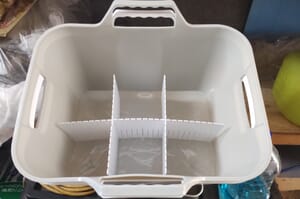 収穫に便利な洗濯物入れで収穫かごに転用する